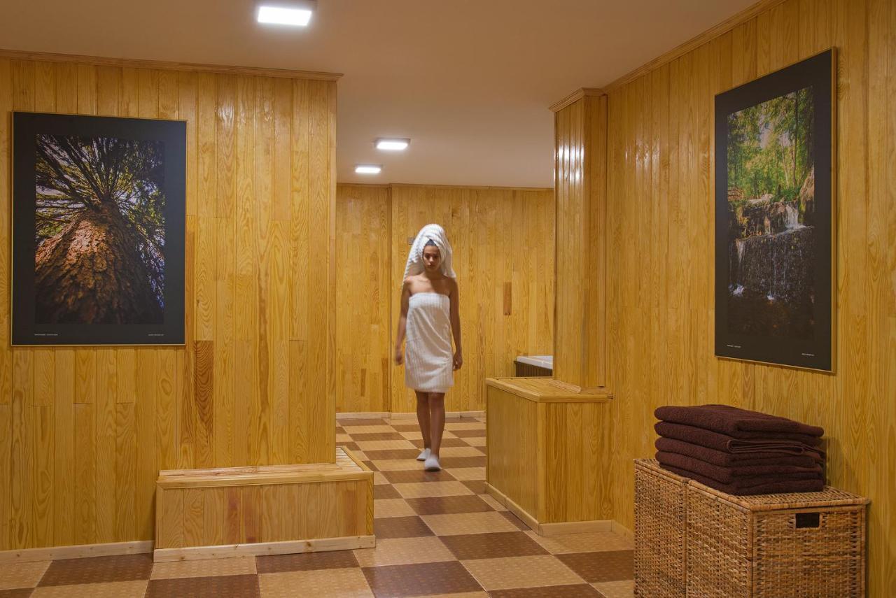Hotel Villa Magus Kladnitsa Buitenkant foto