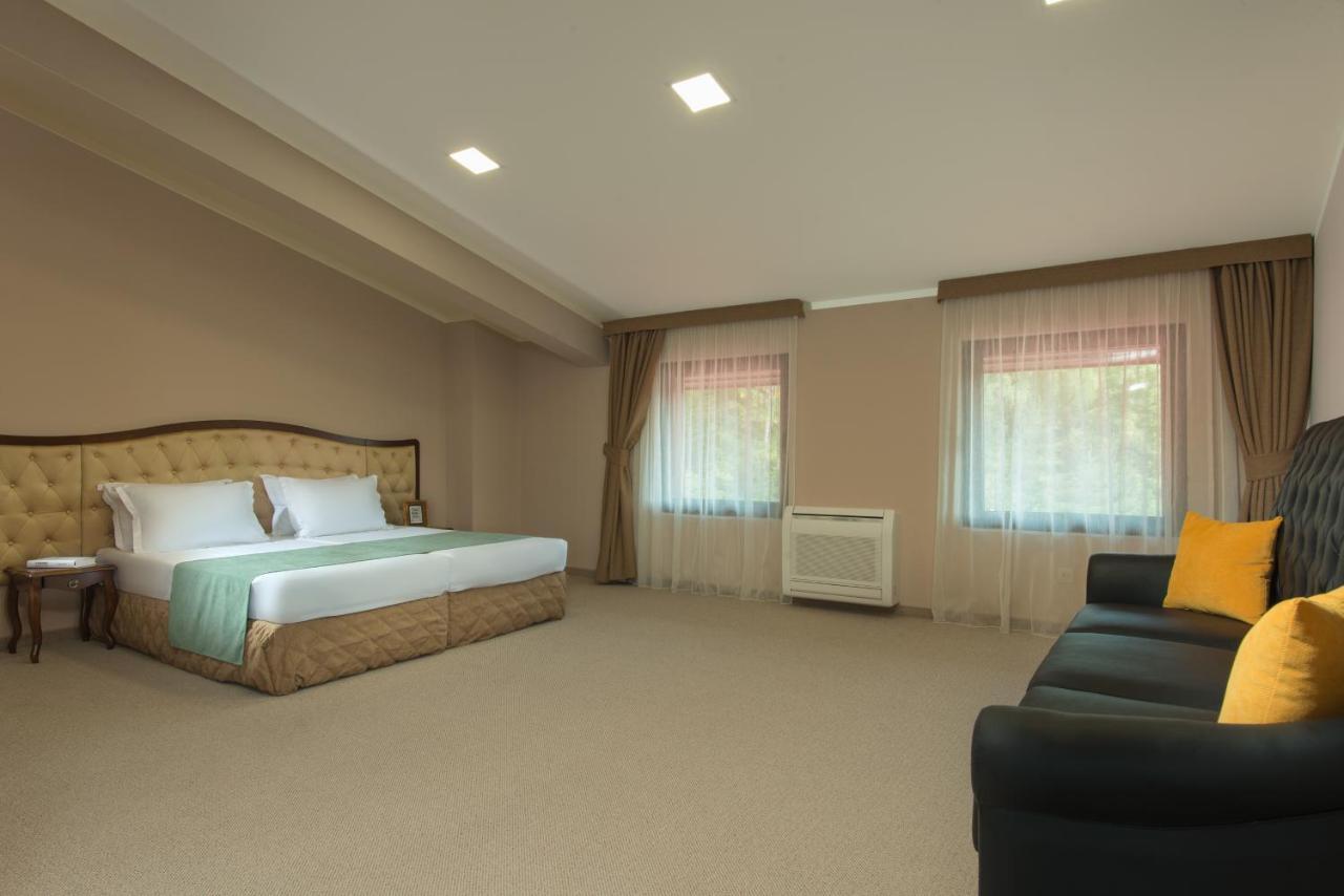 Hotel Villa Magus Kladnitsa Buitenkant foto